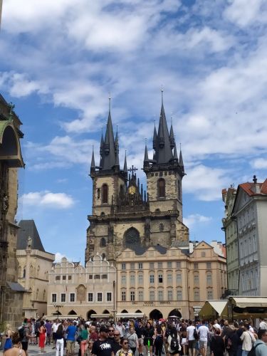 praha-hrave_staromestske_namesti-01